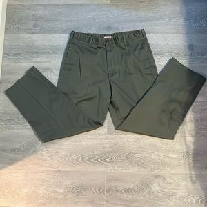 Men’s Green IZOD perfomx dress pants
